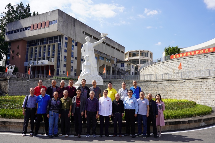 У Ԓlչʡ]늌WУ1975УѷУՄe